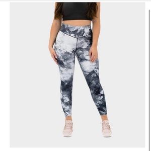 Aura 1.0 Leggings - SMALL